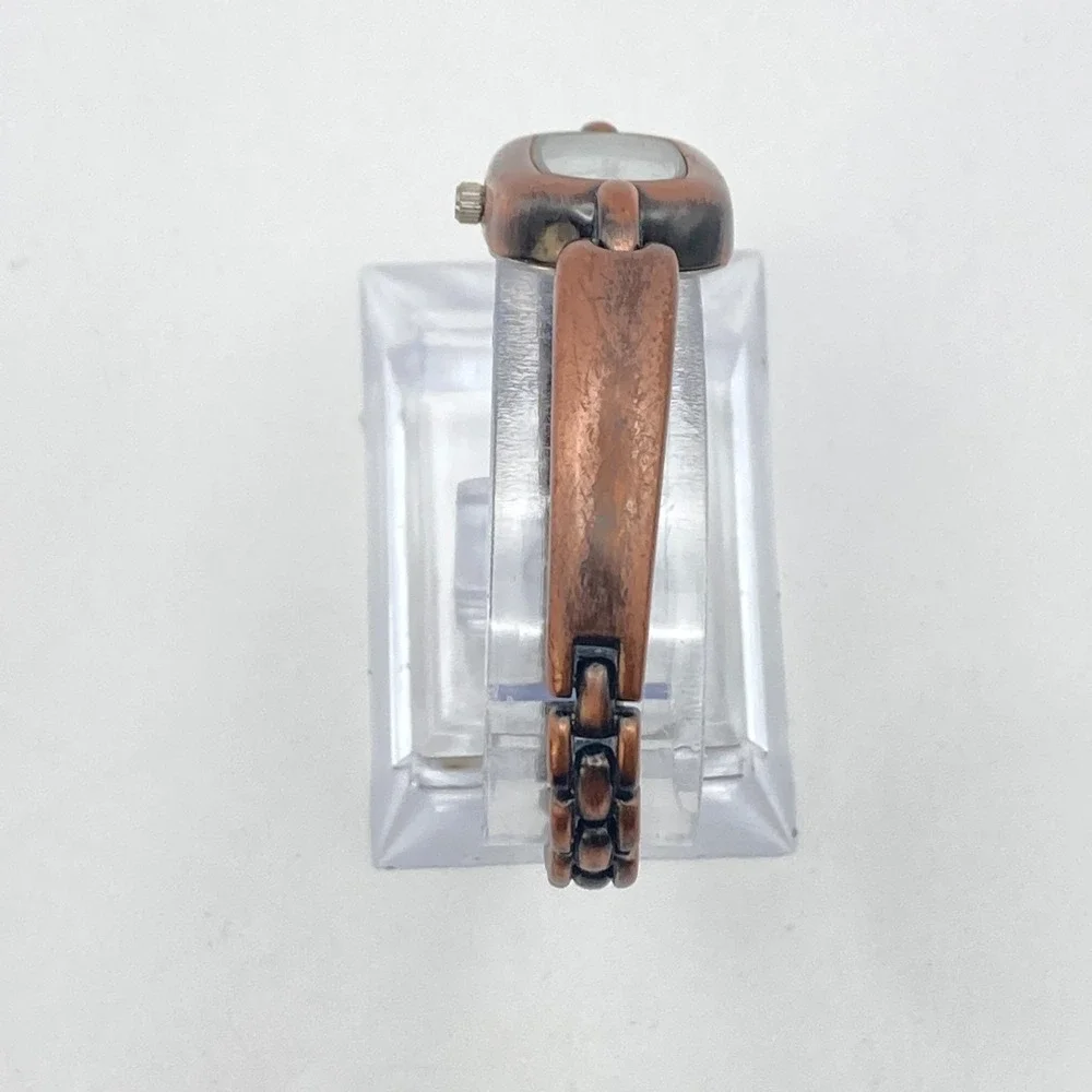 Arenix Women's Watch Copper Tone 18mm Oval New Battery SMALL 6